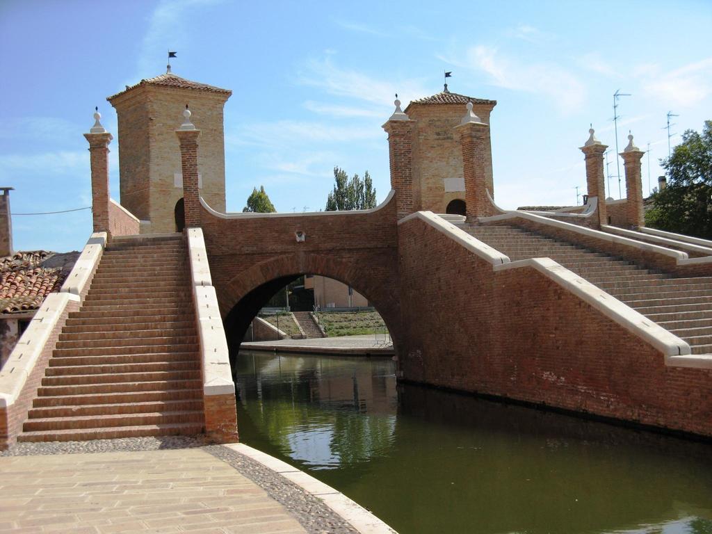 Residenza Holiday Llido Degli Estensi Exteriör bild